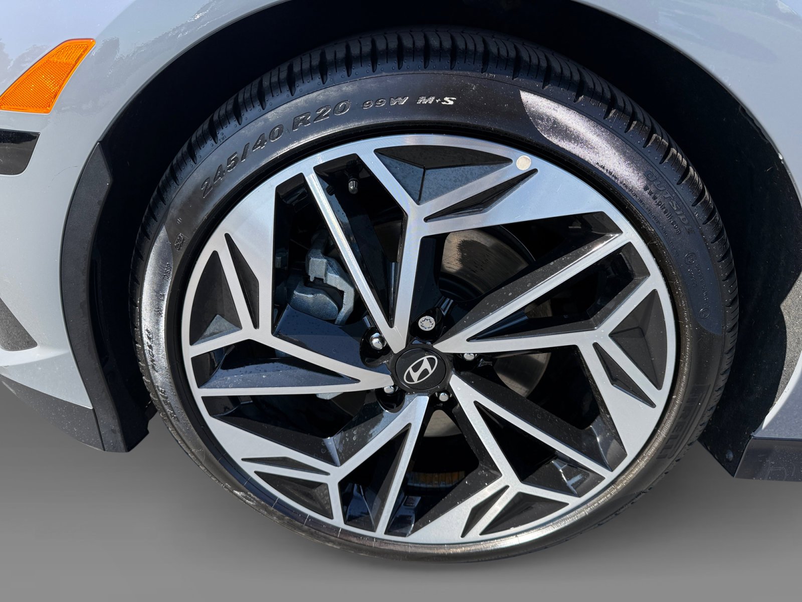 Certified Used 2024 Blue Hyundai SEL image 9