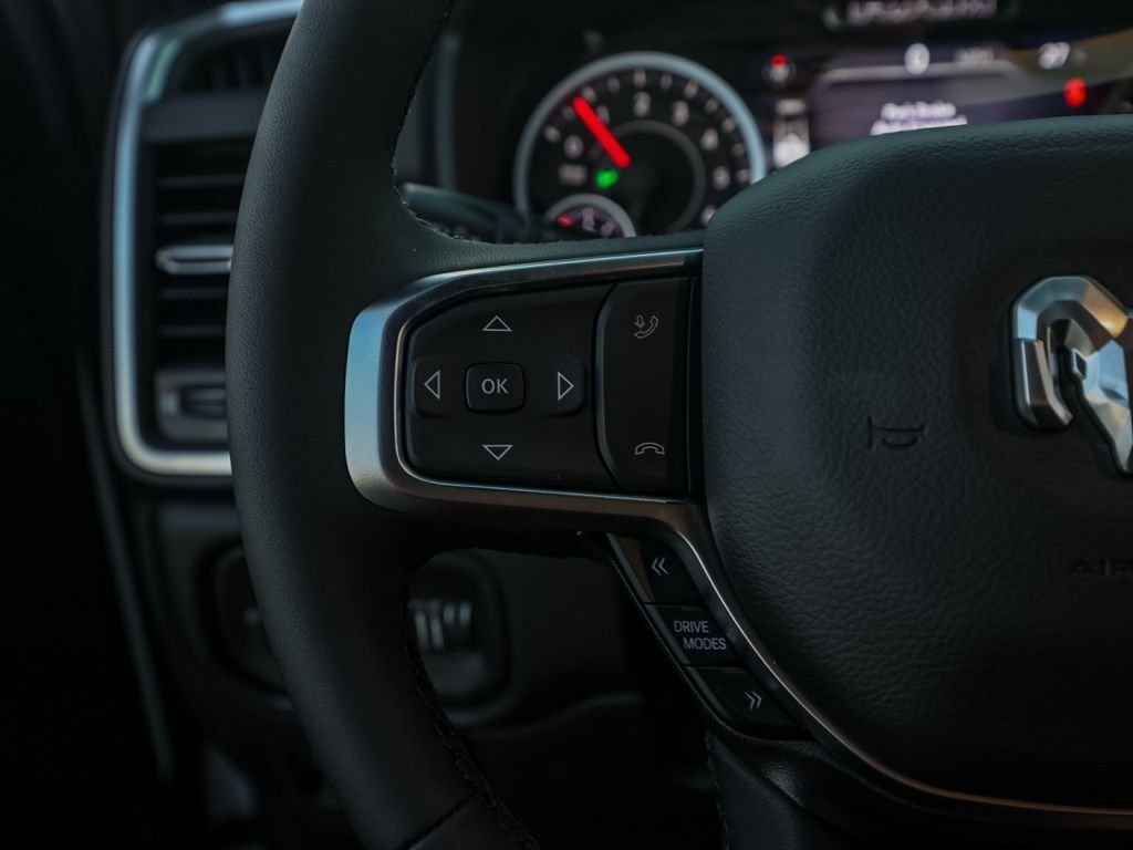 New 2026 Bright White Clear-Coat Exterior Paint RAM Big Horn/Lone Star image 24