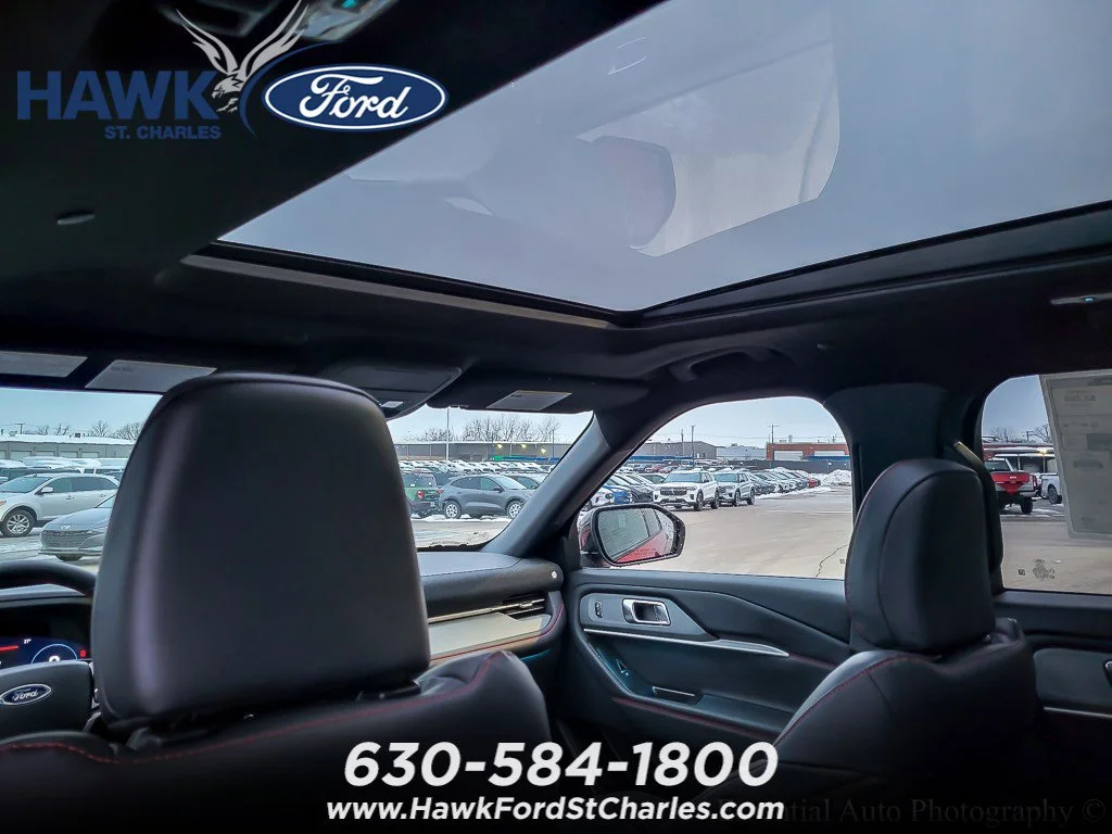New 2026 Rapid Red Metallic Tinted Clearcoat Ford ST-Line image 11