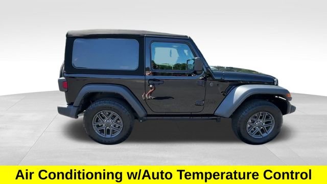 Used 2024 Black Jeep Sport S image 8