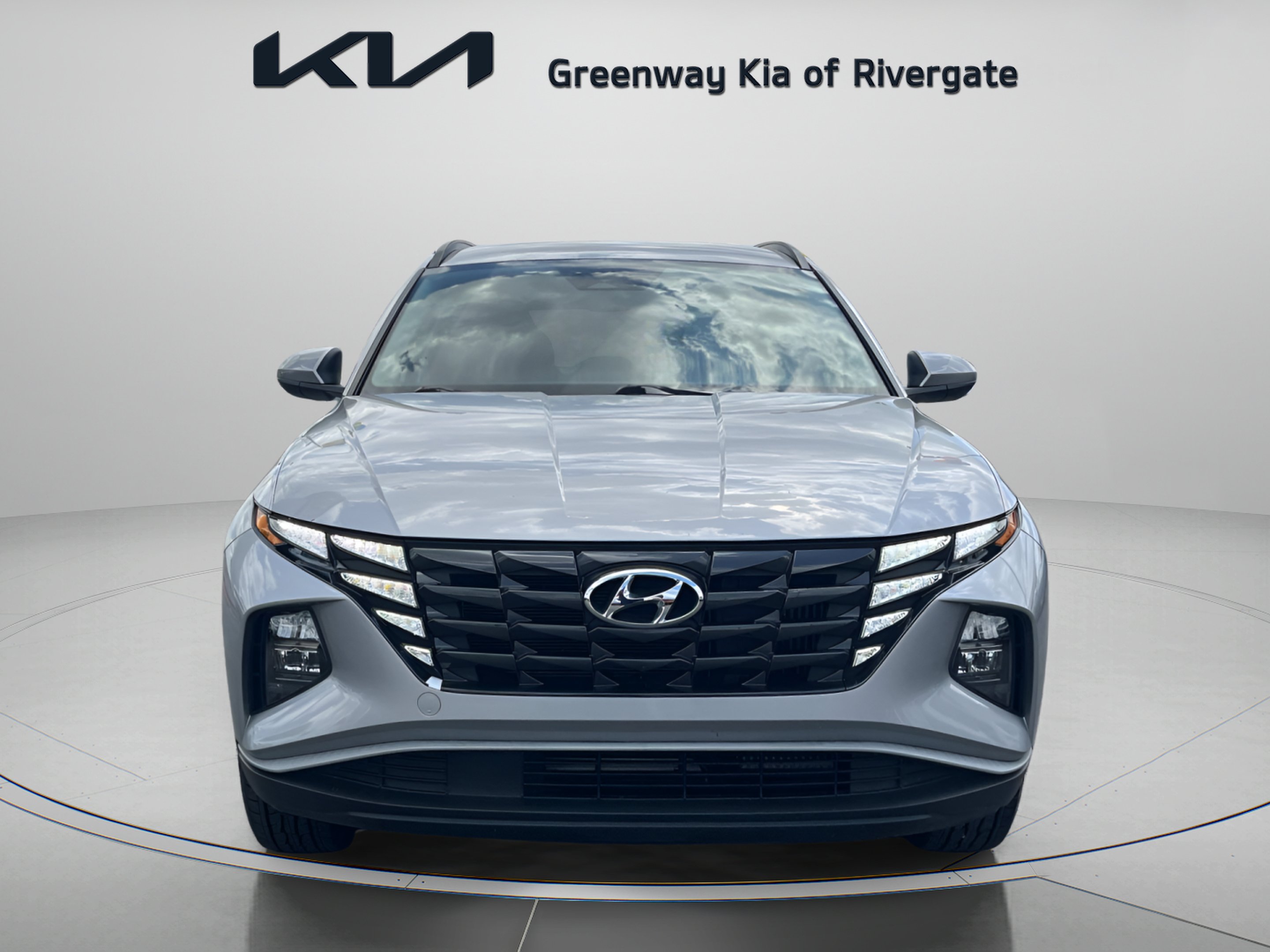 Used 2024 Shimmering Silver Hyundai Blue image 2
