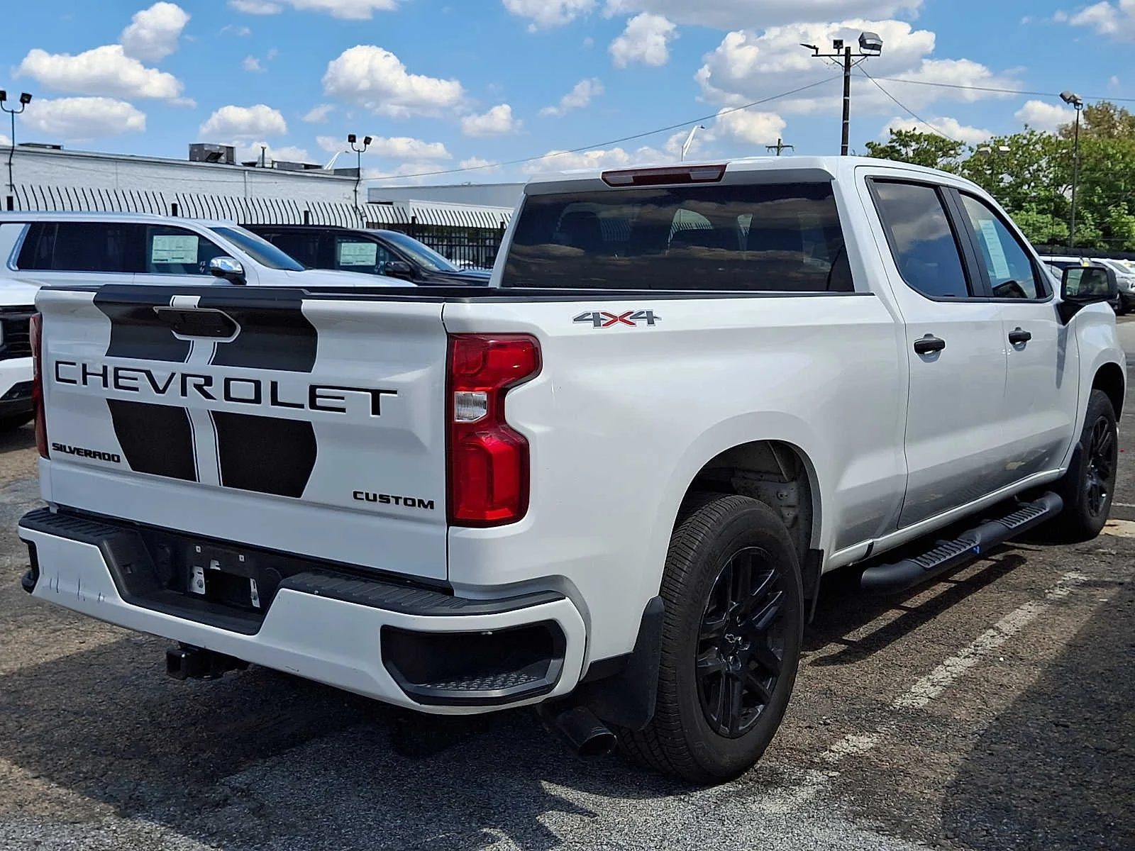 Used 2022 Summit White Chevrolet Custom image 6
