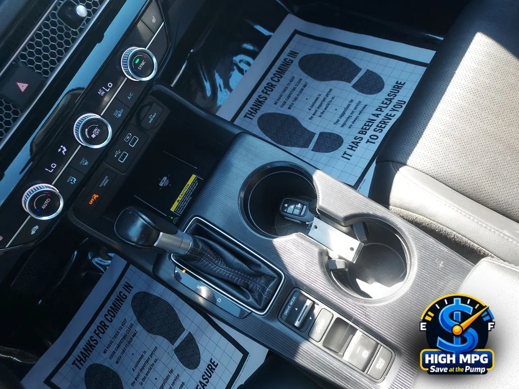 Certified Used 2022 Lunar Silver Metallic Honda TOURING image 14