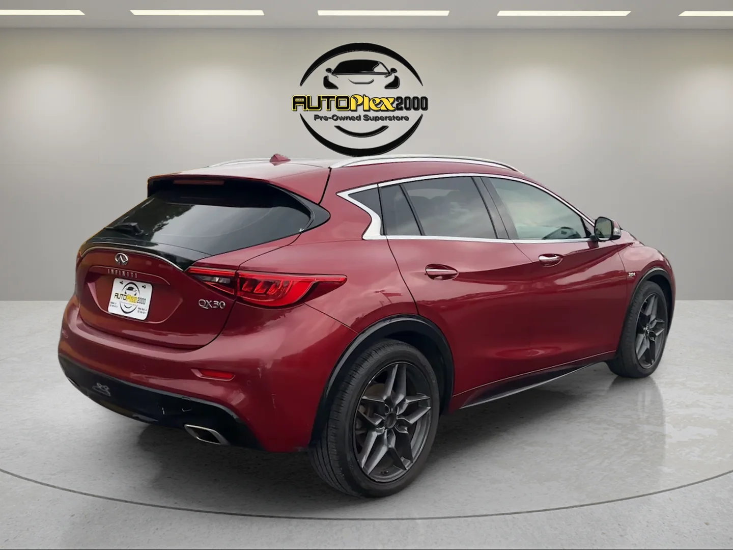 Used 2018 Red INFINITI Premium image 7