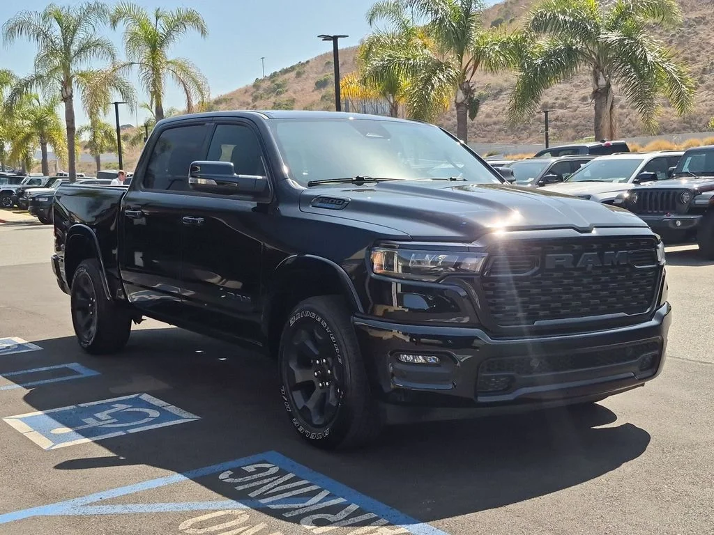 New 2026 Diamond Black Crystal Pearl-Coat Exterior Paint RAM Big Horn/Lone Star image 3