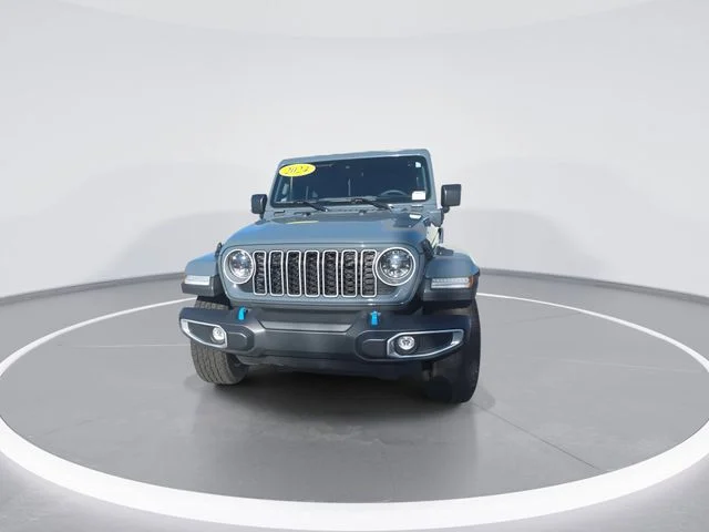Used 2024 Gray Jeep Sahara 4xe image 3