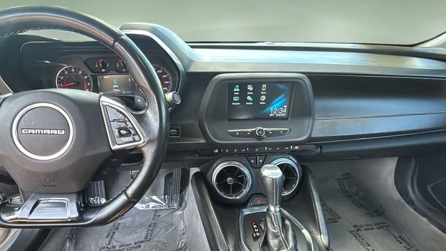 Used 2018 Silver Chevrolet 1LT image 11