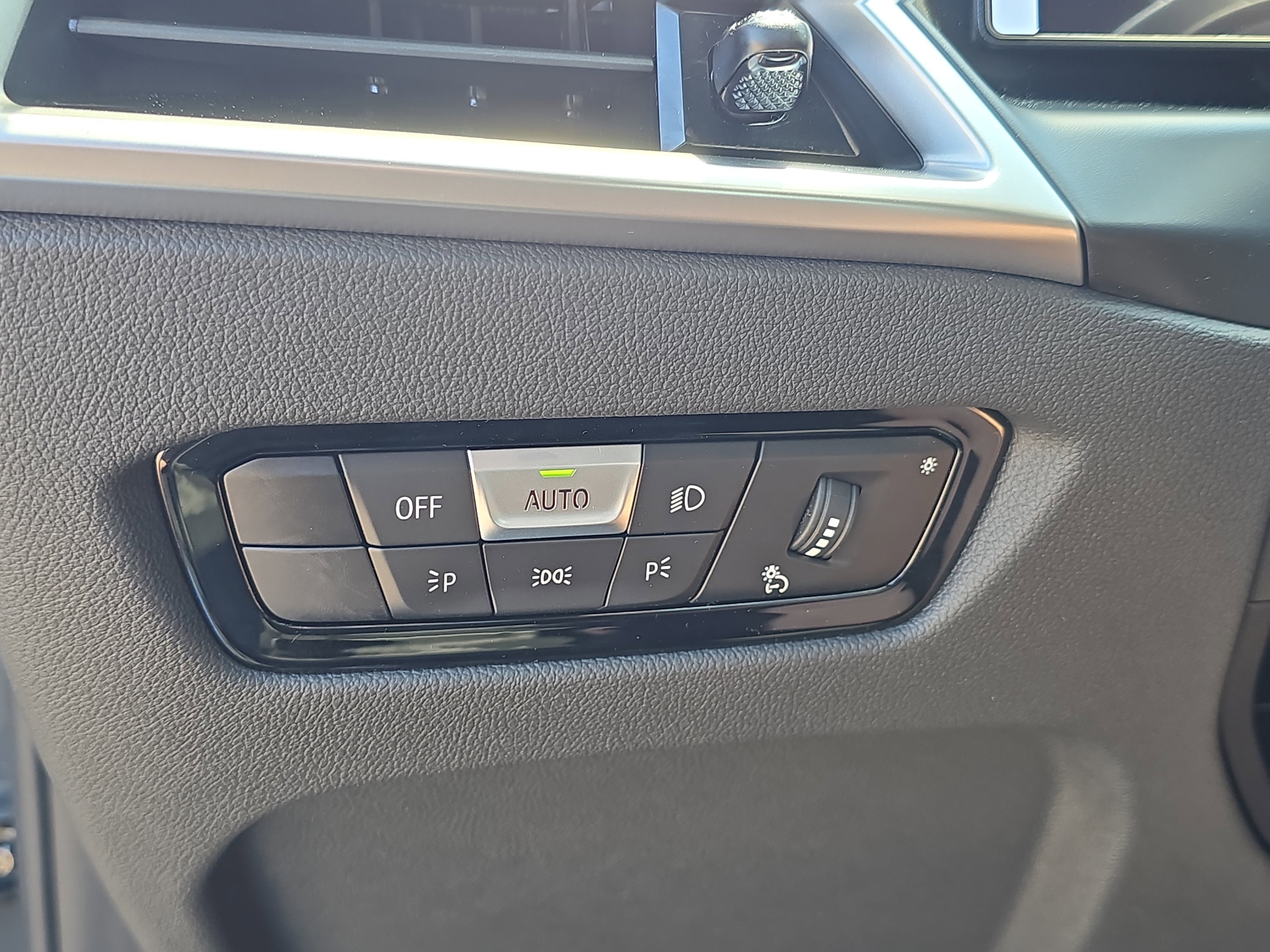 2026 BMW 4 Series M440i - Photo 27