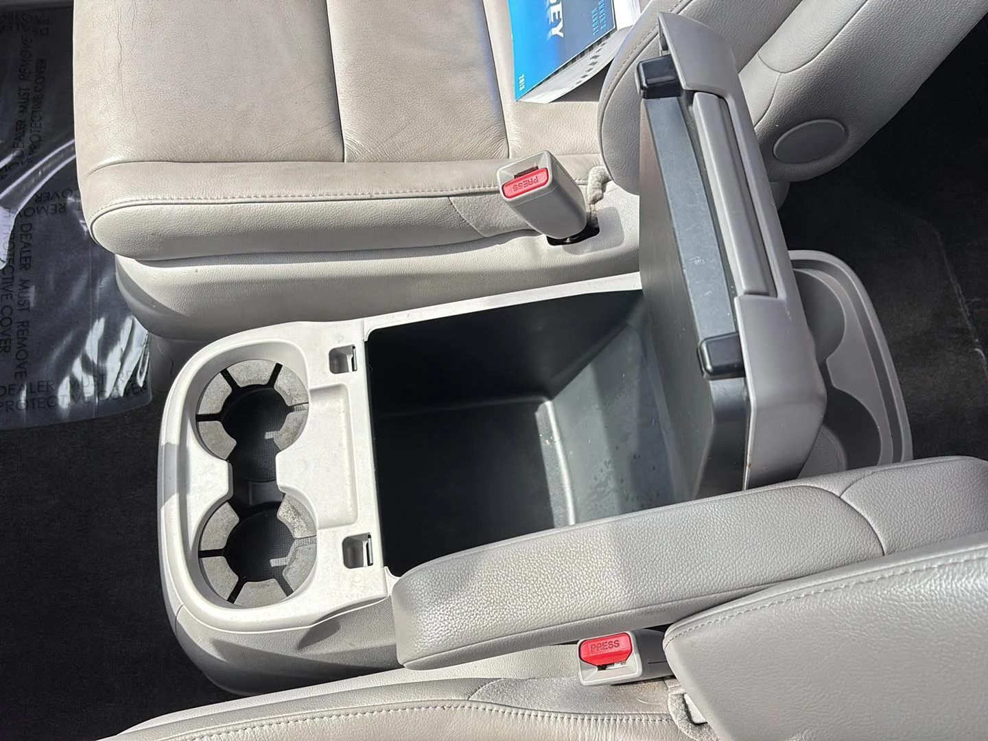 Used 2013 Alabaster Silver Metallic Honda EX-L image 30