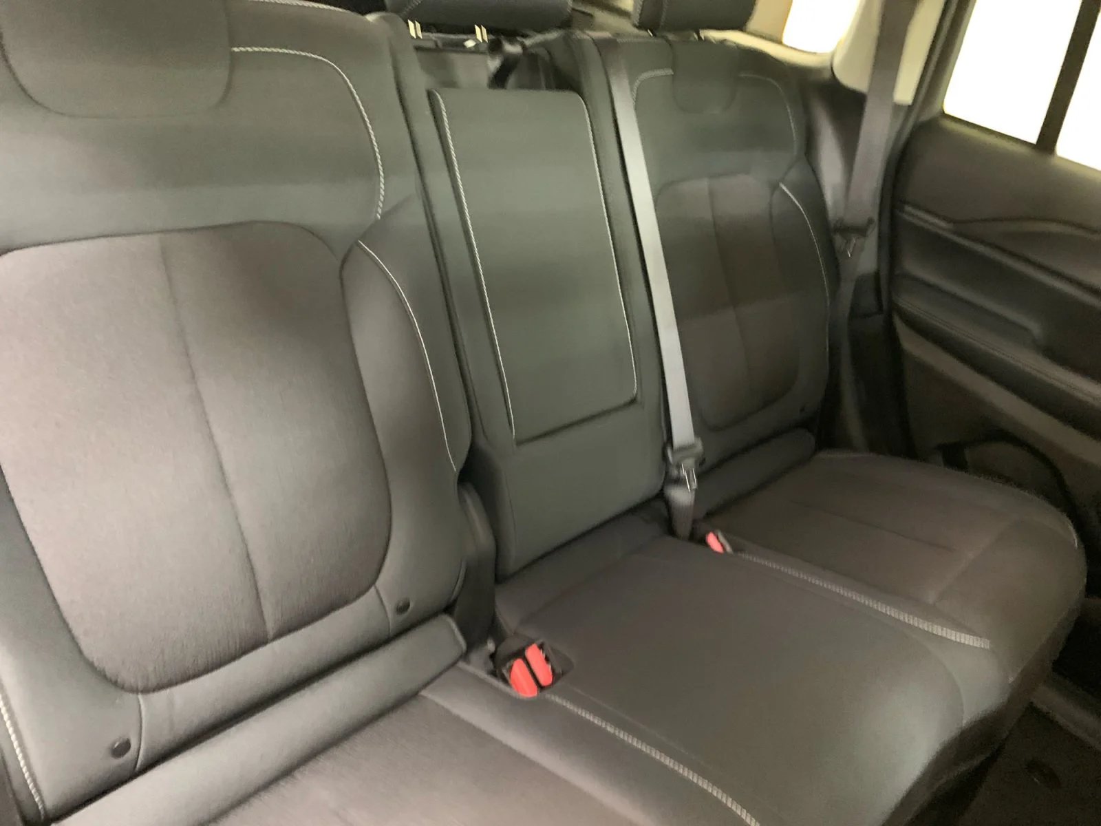 Used 2023 White Jeep Laredo image 18