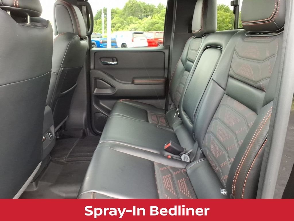 Used 2025 Super Black Nissan PRO-4X v6 LONG BED PREMIUM W/LEATHER & SUNROOF image 29