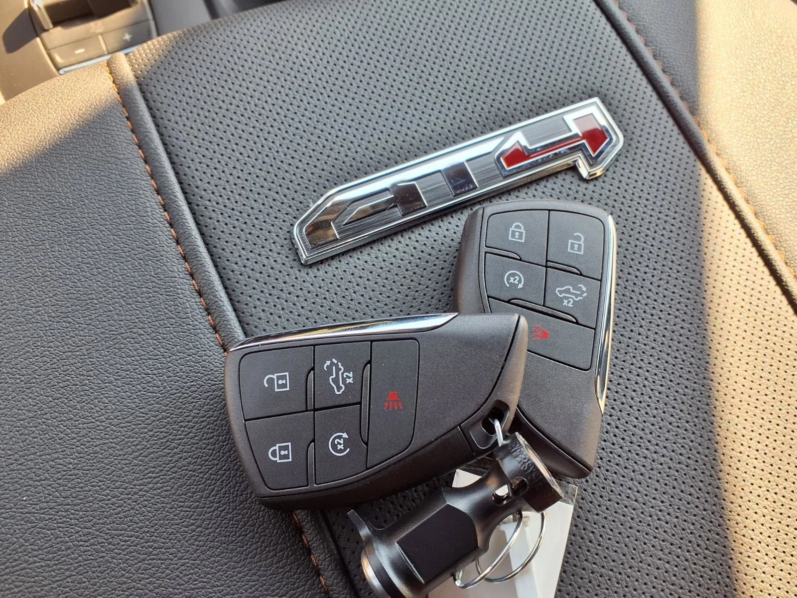 New 2026 Onyx Black GMC AT4 image 11