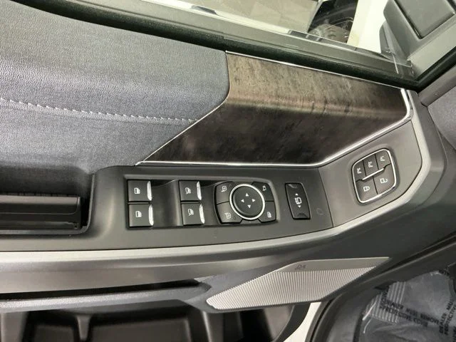 New 2026 Star White Metallic Tri-Coat Ford Lariat image 16