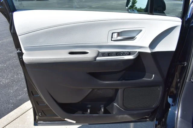 Used 2025 Black Toyota XLE image 9