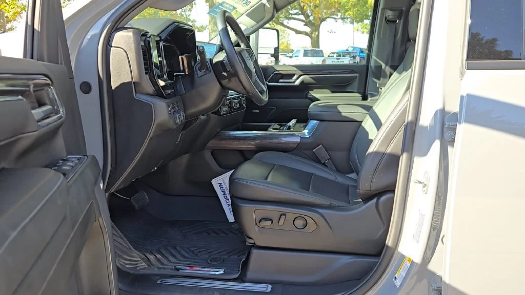 Used 2024 Slate Gray Metallic Chevrolet LTZ image 10