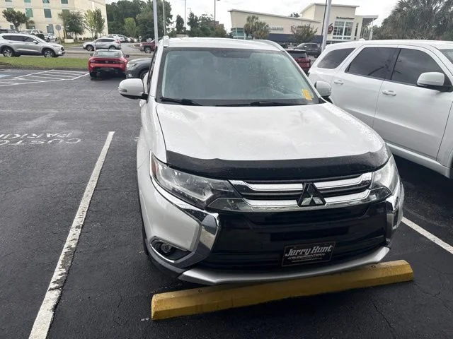 Used 2017  Mitsubishi GT image 12