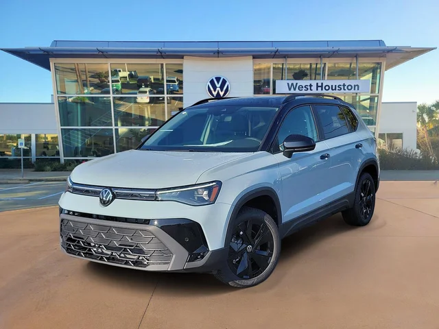 2027 Volkswagen Taos SE Black