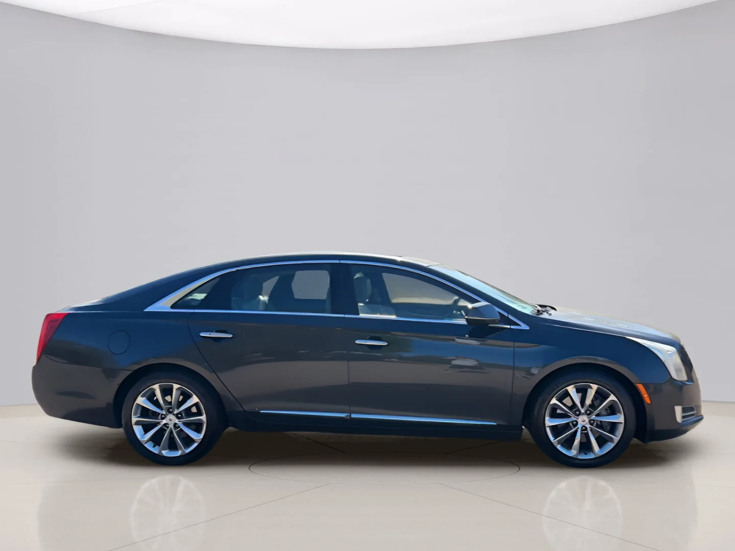 Used 2013 Gray Cadillac LUXURY image 6