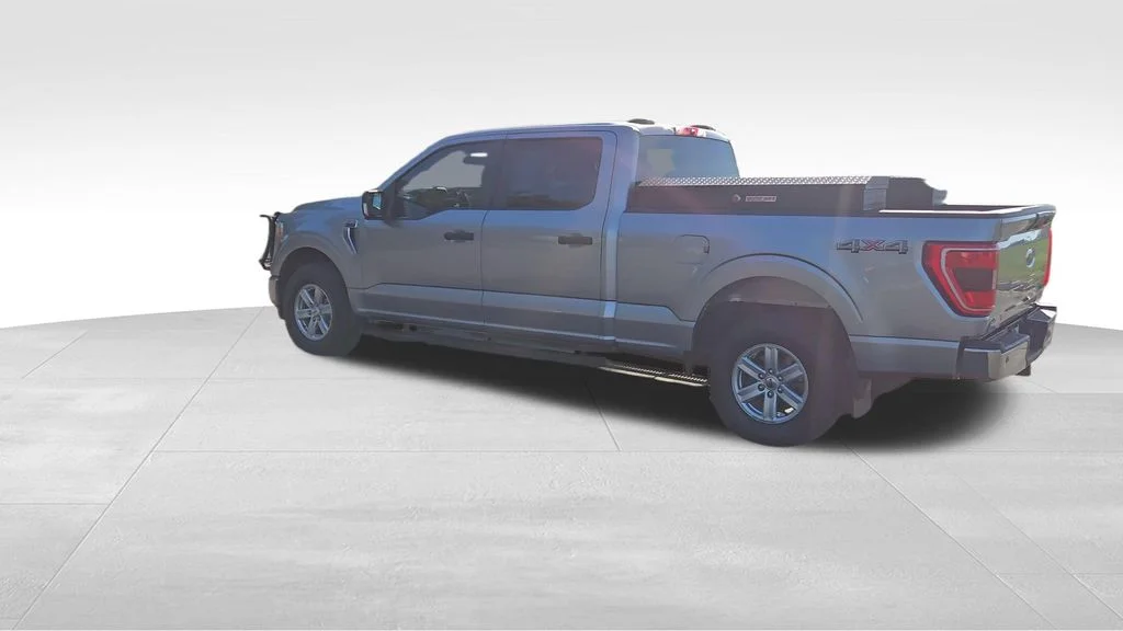Used 2022 Silver Metallic Ford XLT image 6