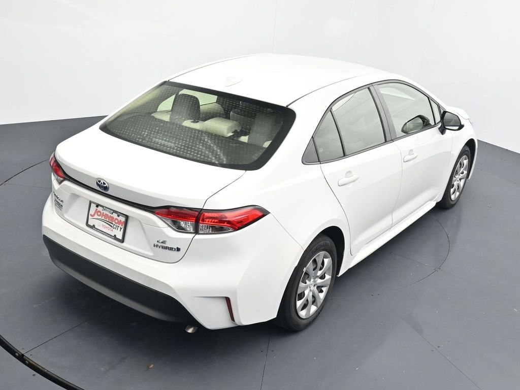 Used 2024 White Toyota LE image 33