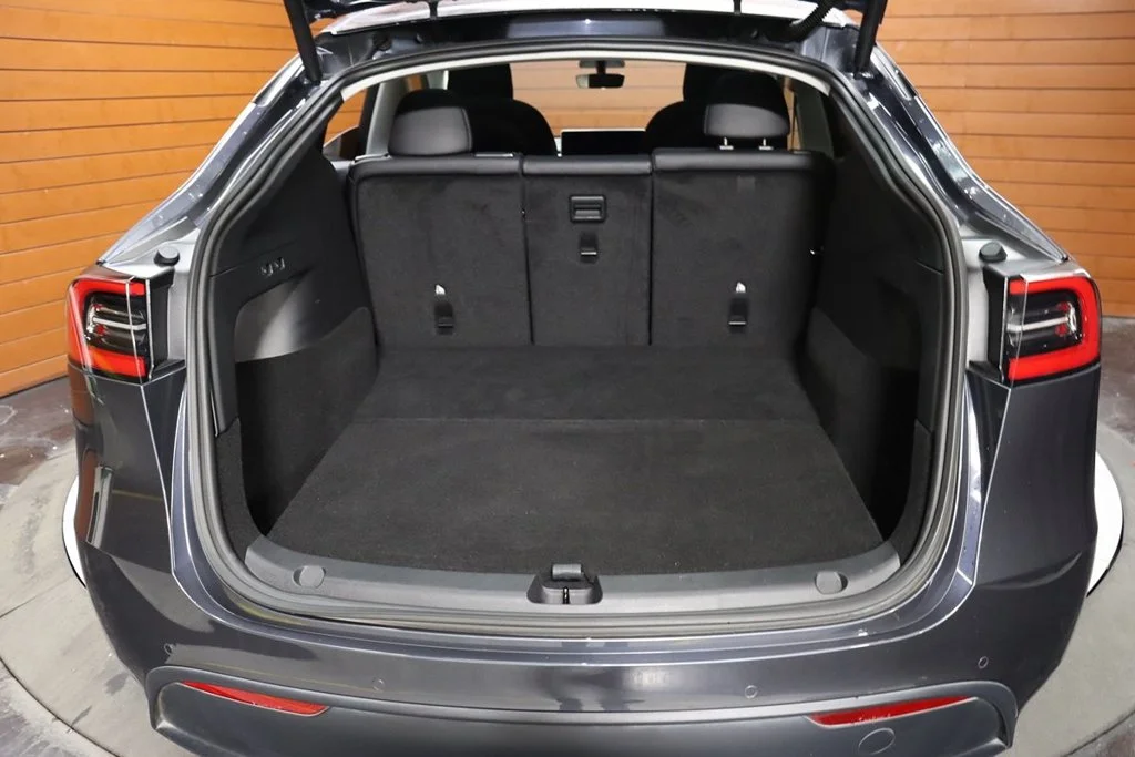 Used 2023 Solid Black Tesla Long Range image 12