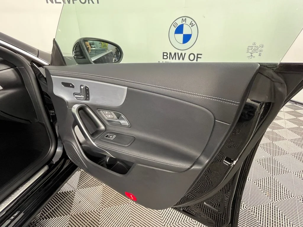 Used 2021  Mercedes-Benz CLA 250 image 21