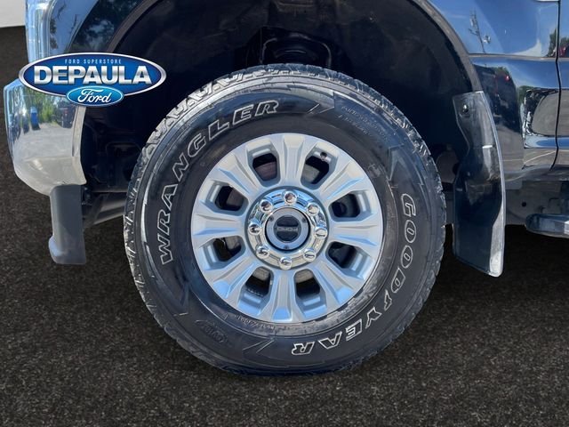 Used 2022 Black Metallic Ford XLT image 17
