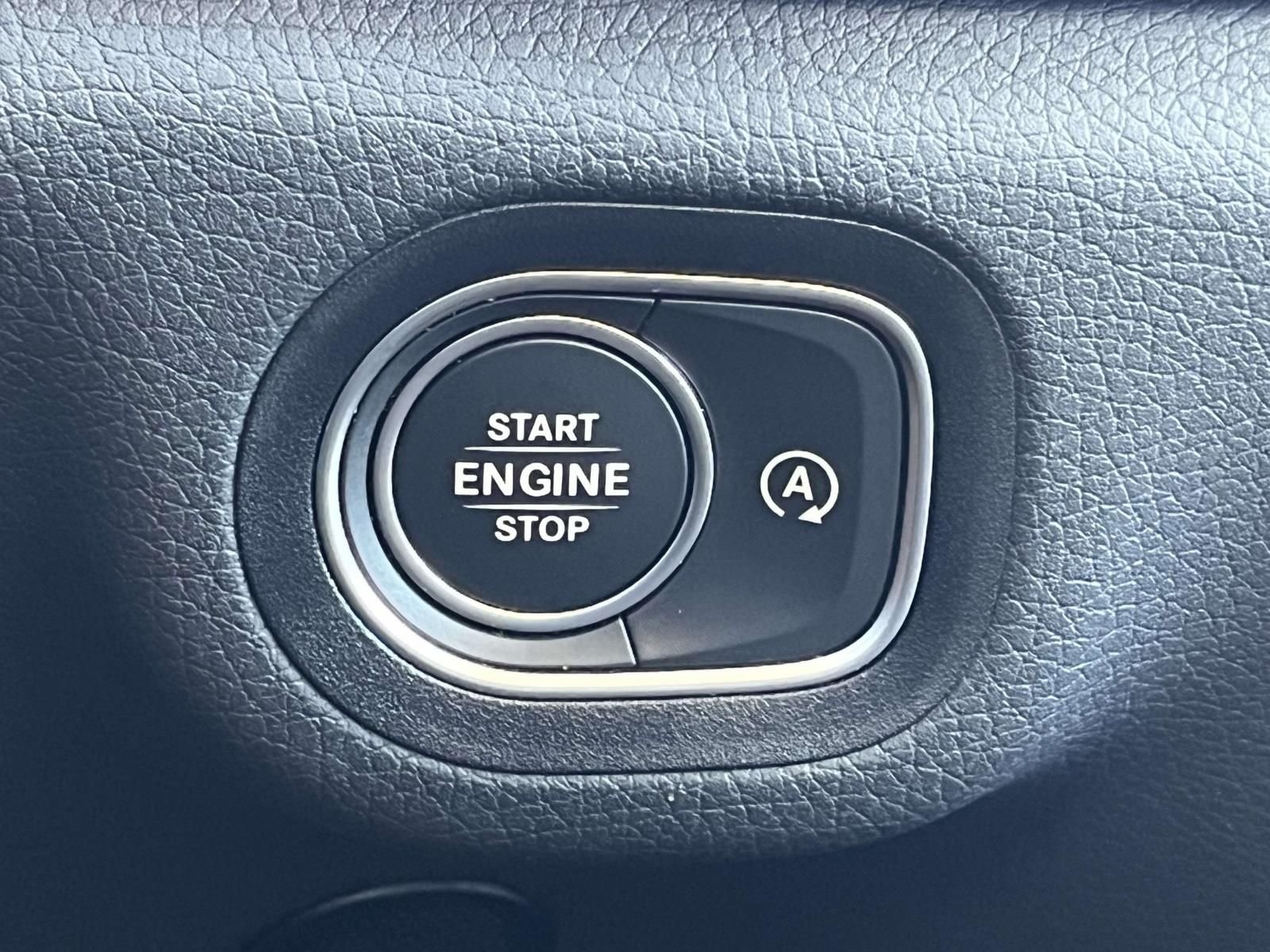 Used 2026 Obsidian Black Metallic Mercedes-Benz GLS 450 image 36