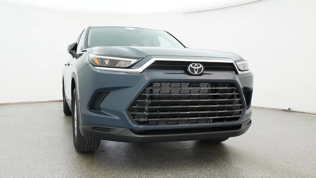 New 2026 Storm Cloud Toyota XLE image 7