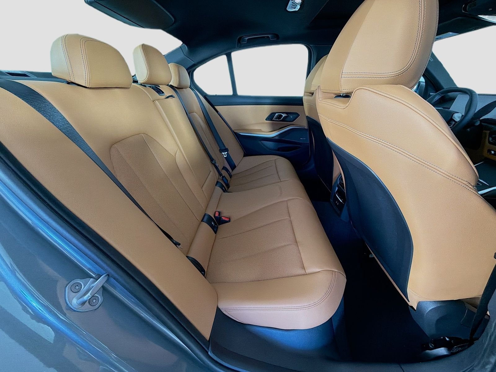 New 2026 Skyscraper Grey Metallic BMW 330i image 29