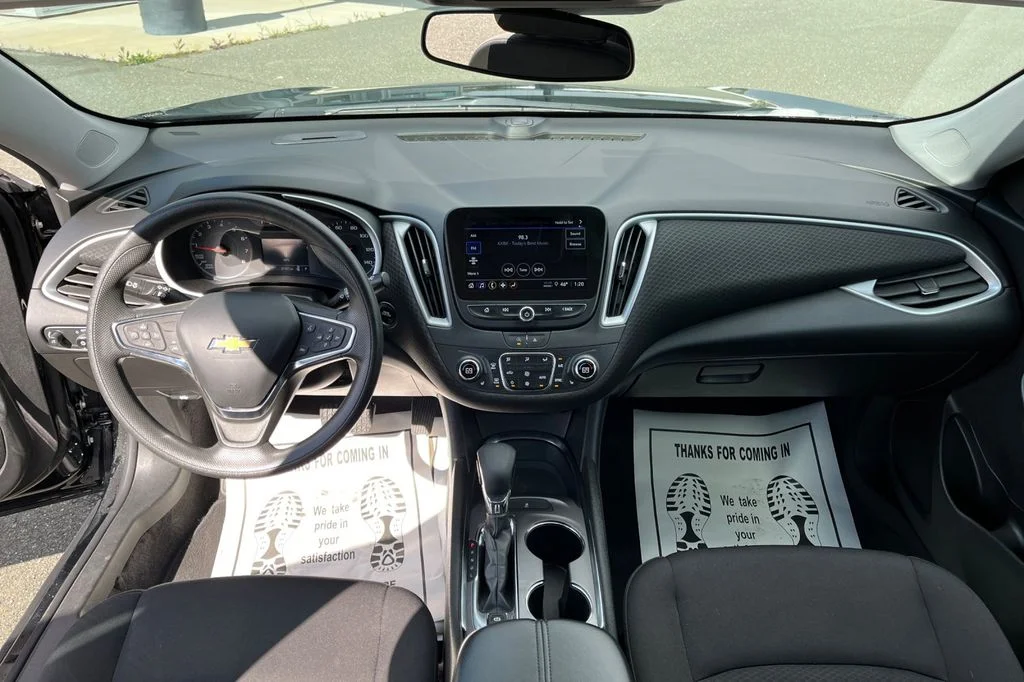 Used 2023 Black Chevrolet LT image 18