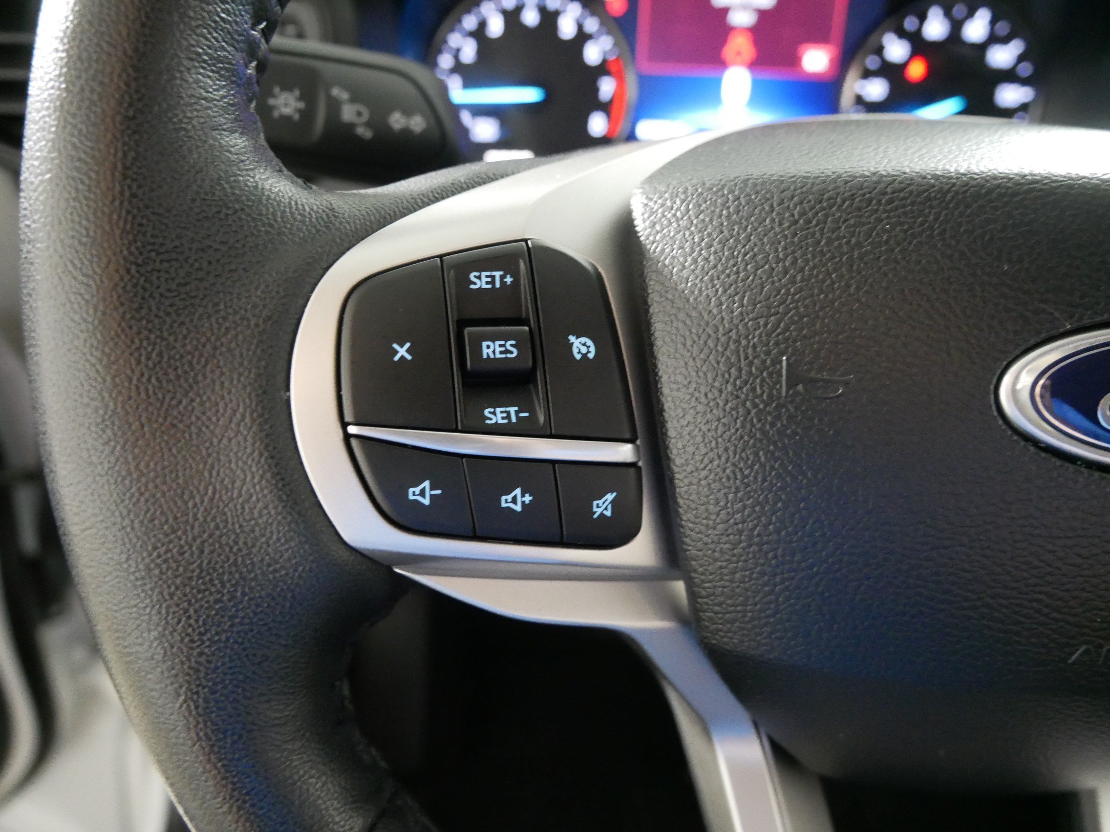 2023 Ford Explorer XLT - Photo 27