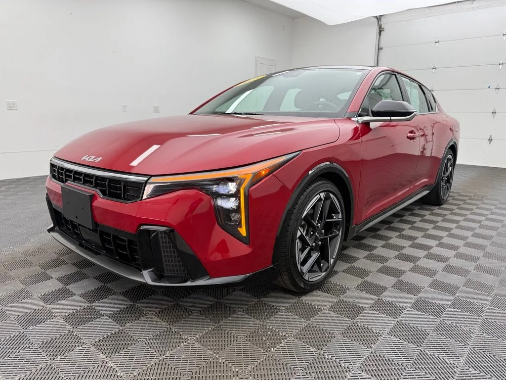 Used 2025 Red Kia GT-Line image 14