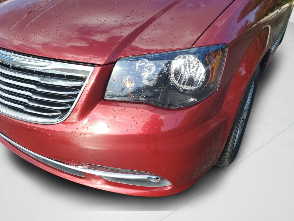 2014 Chrysler Town & Country Touring-L - Photo 24