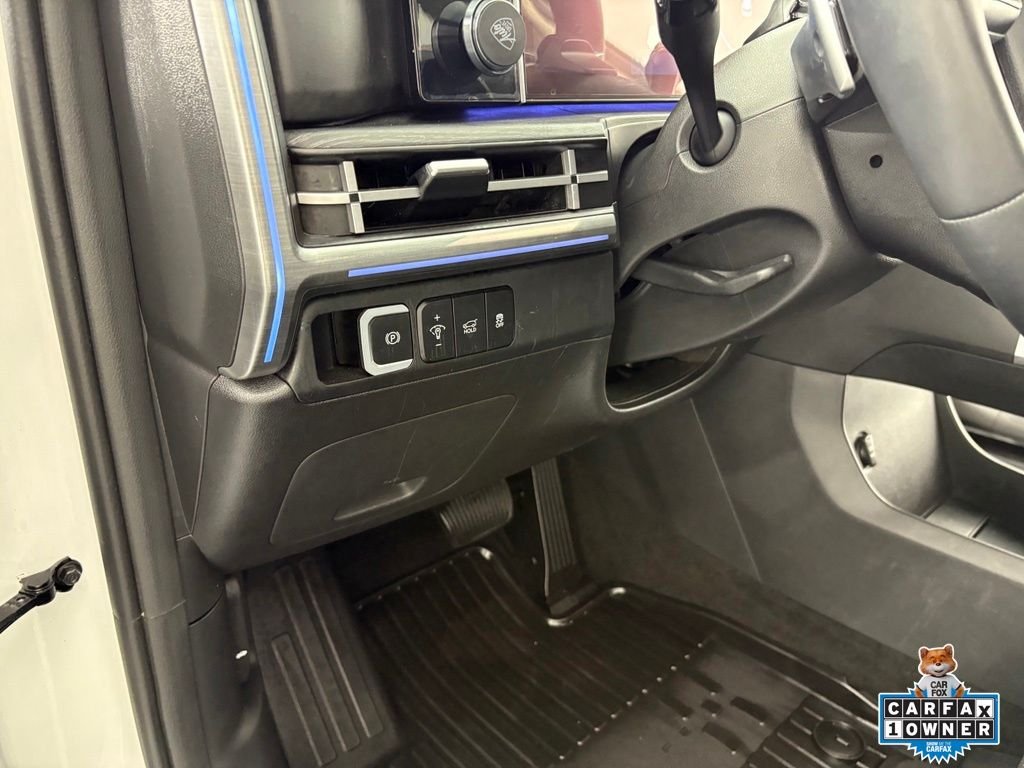 Used 2025 White Hyundai Limited image 15