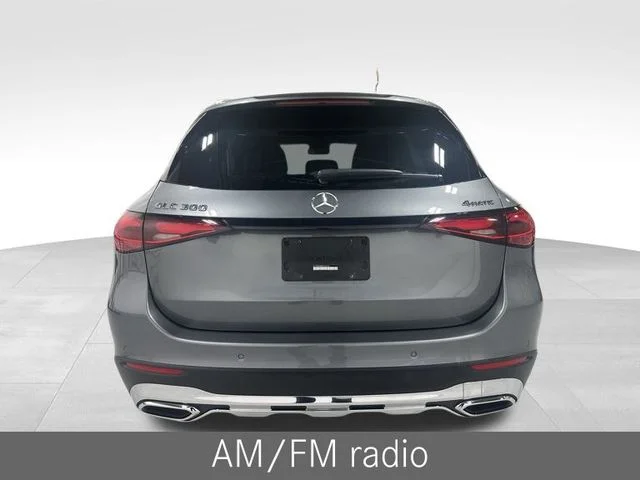 Used 2023  Mercedes-Benz GLC 300 image 7