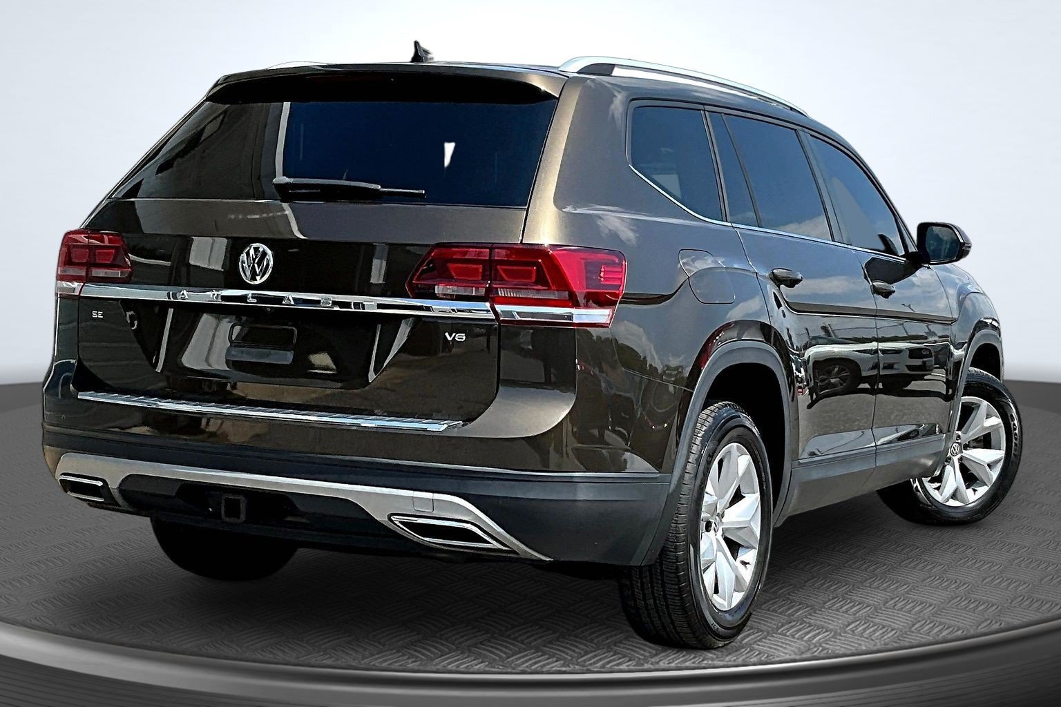 Used 2019 Brown Volkswagen 3.6L V6 SE image 5