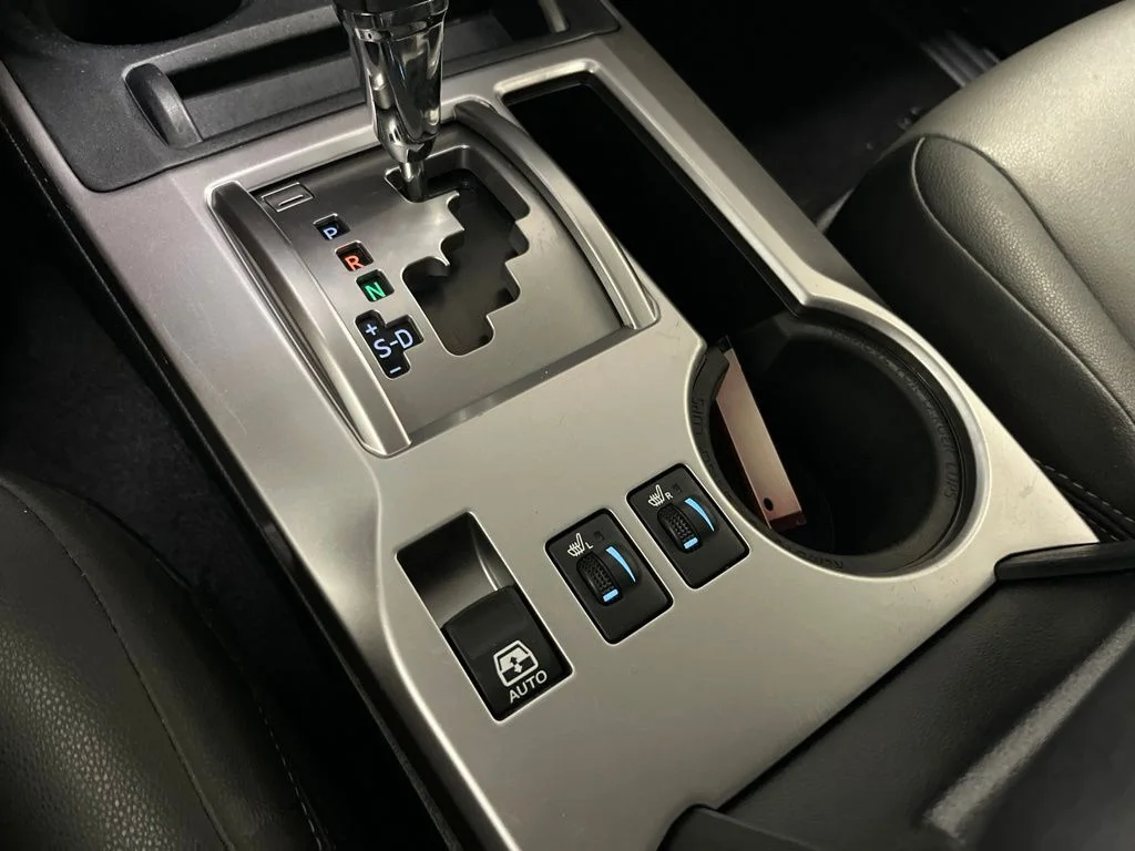 Used 2021 White Toyota SR5 Premium image 17
