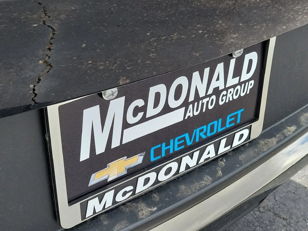 New 2026 Mosaic Black Metallic Chevrolet ACTIV image 27