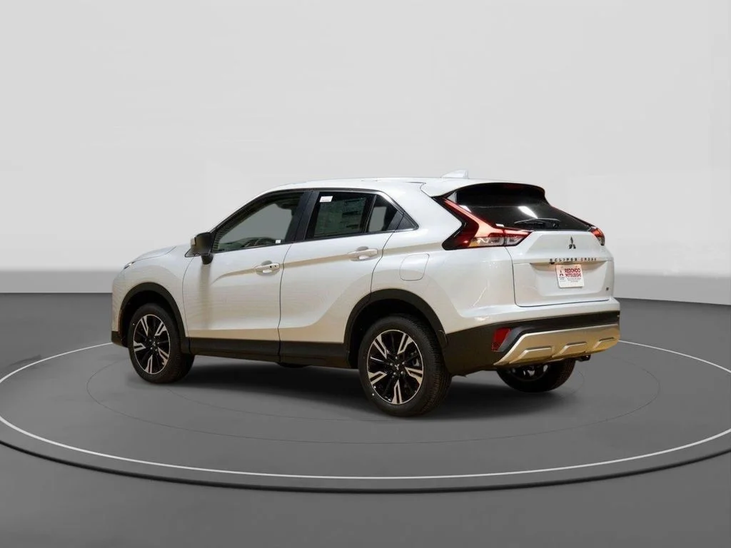 2026 Mitsubishi Eclipse Cross SE - Photo 8