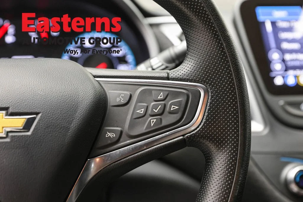 Used 2025 Black Chevrolet LT image 16