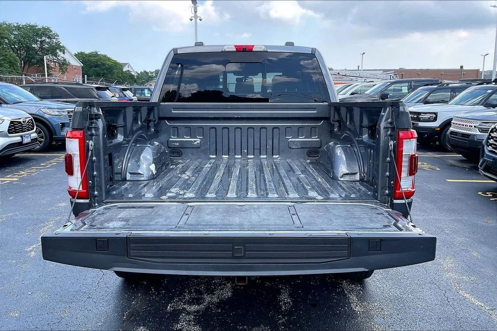 Used 2022 Gray Ford Lariat image 27