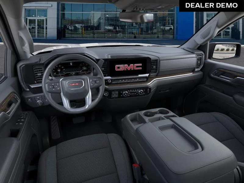 Used 2025  GMC Elevation image 15