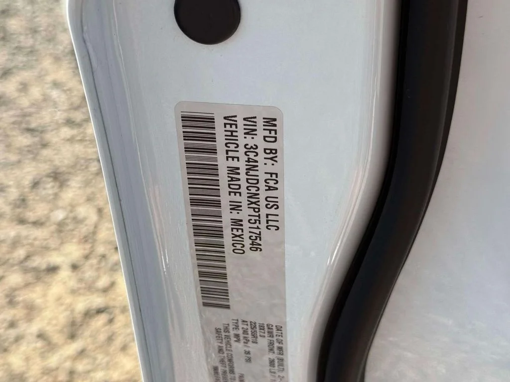 Used 2023 White Jeep Limited image 16