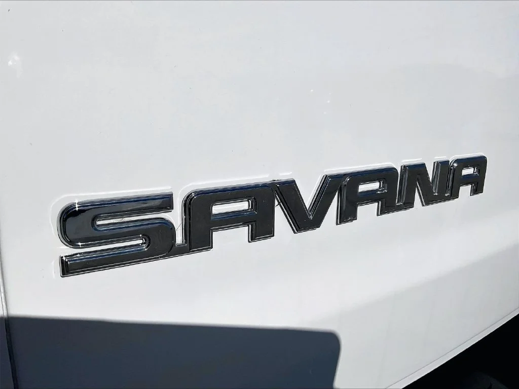 Used 2025 White GMC Work Van image 26