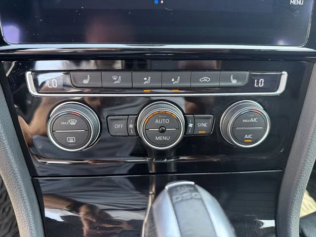 Used 2019 Gray Volkswagen DCC & Navigation 4Motion image 21