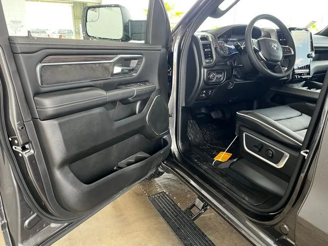 2026 RAM 1500 Laramie - Photo 14