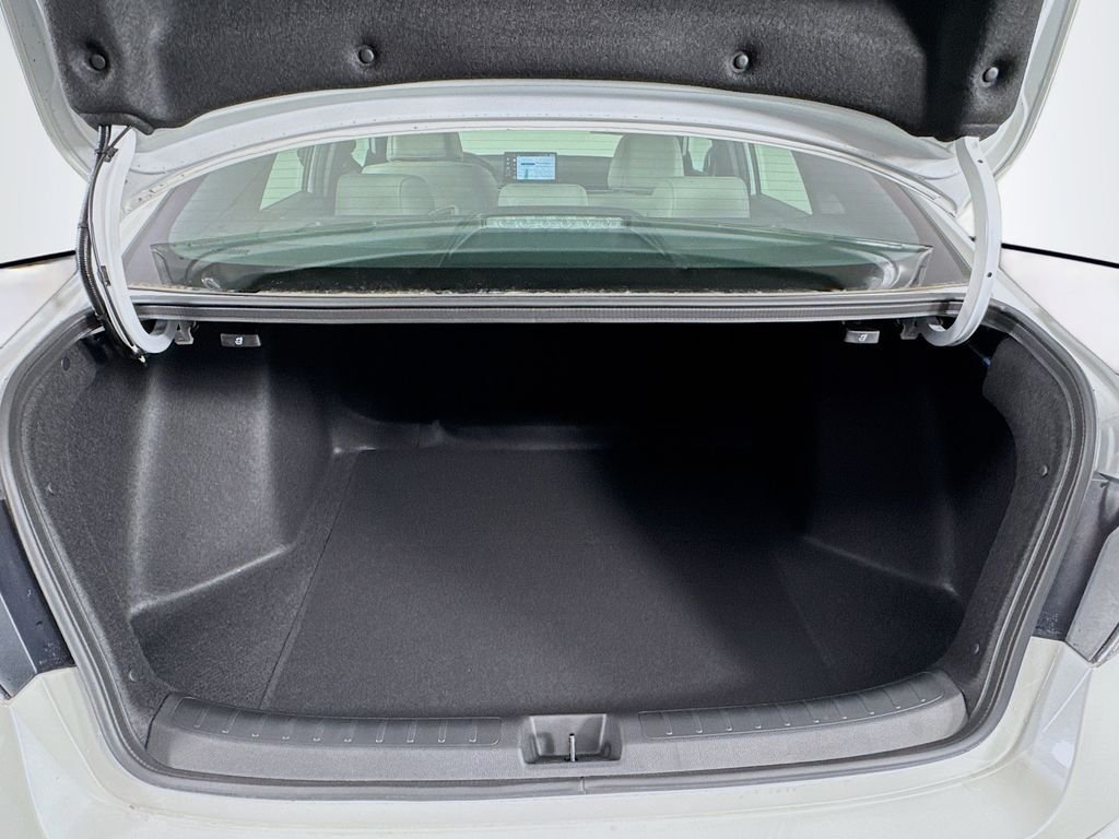 New 2026 Platinum White Pearl Honda Sport Touring image 9