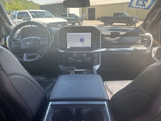 Used 2023 Oxford White Ford Lariat image 30