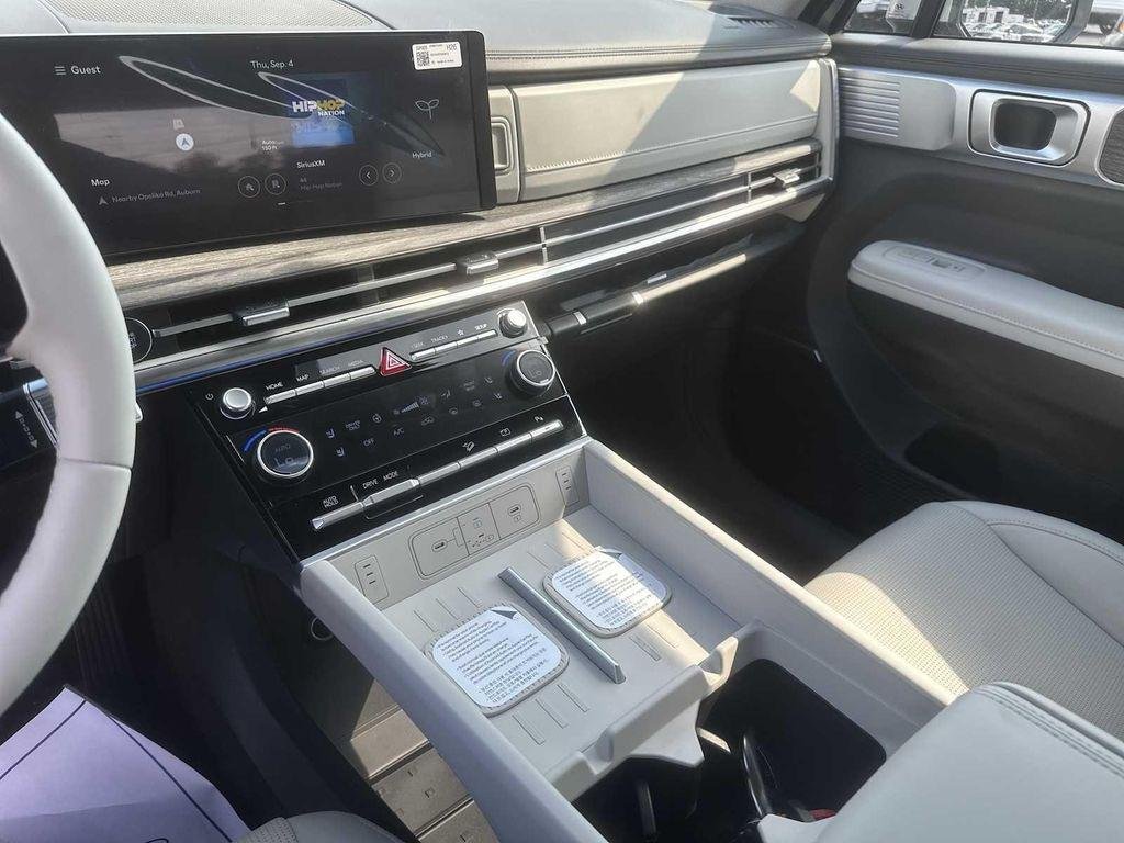 2026 Hyundai Santa Fe Limited - Photo 17